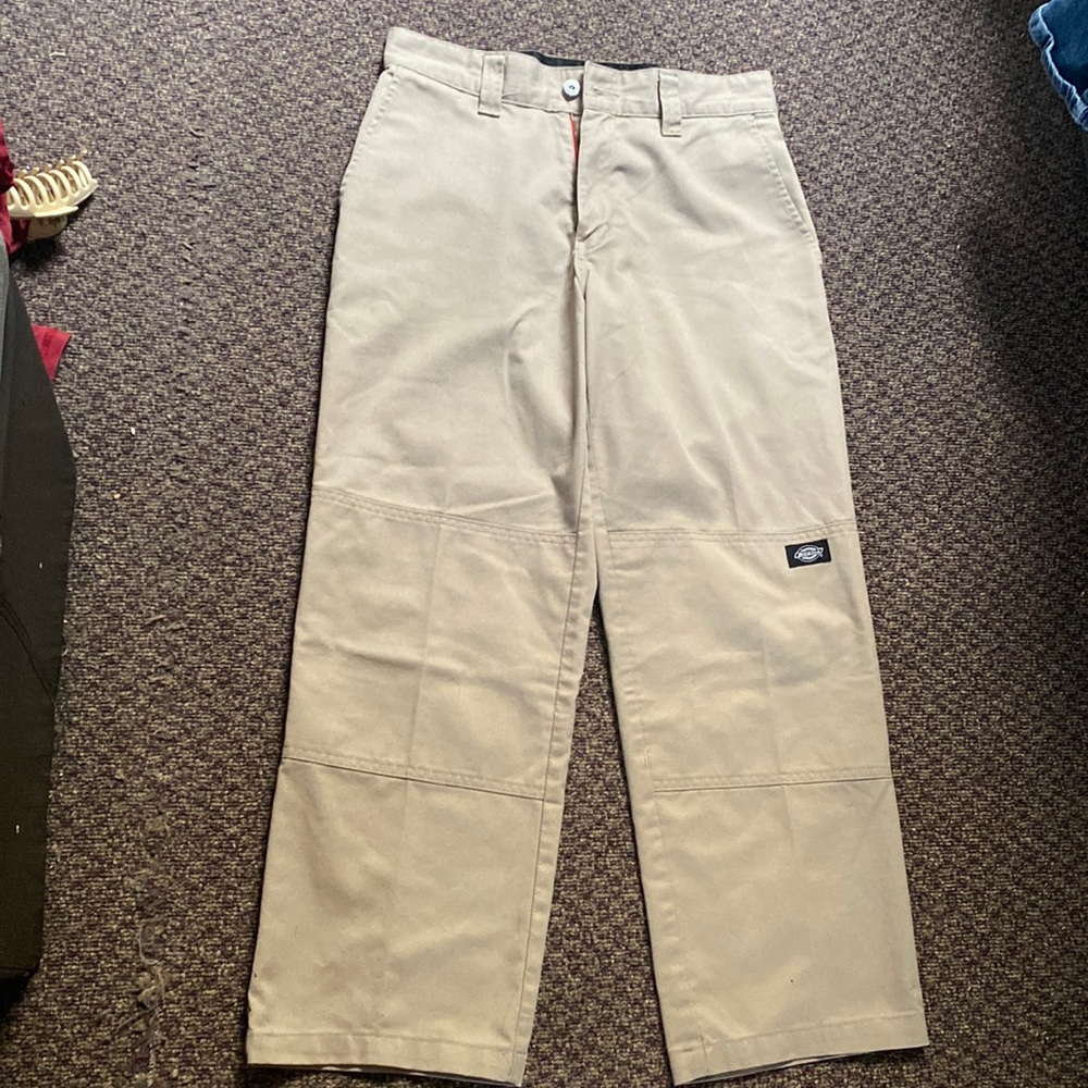 dickies cargo pants | size 30x32 | beige